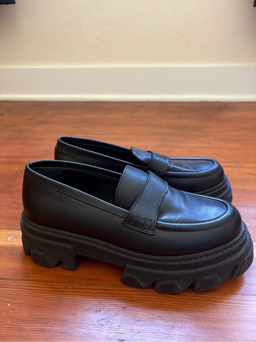 Alohas women’s Chunky Sole Loafers